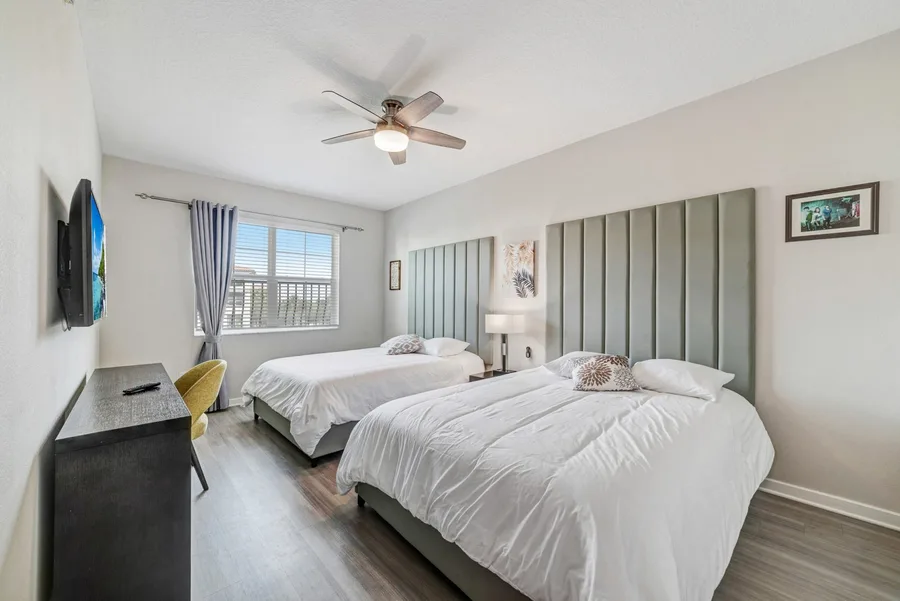 Bedroom with two full beds